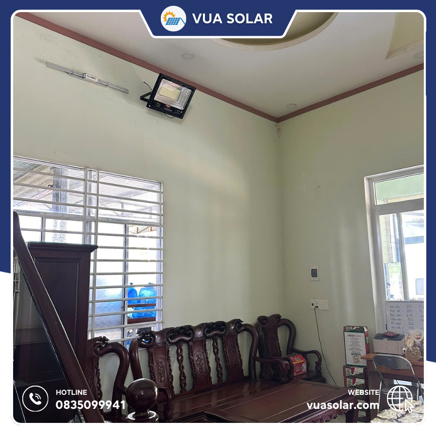 Đèn năng lượng mặt trời 500w JD 8500L-4