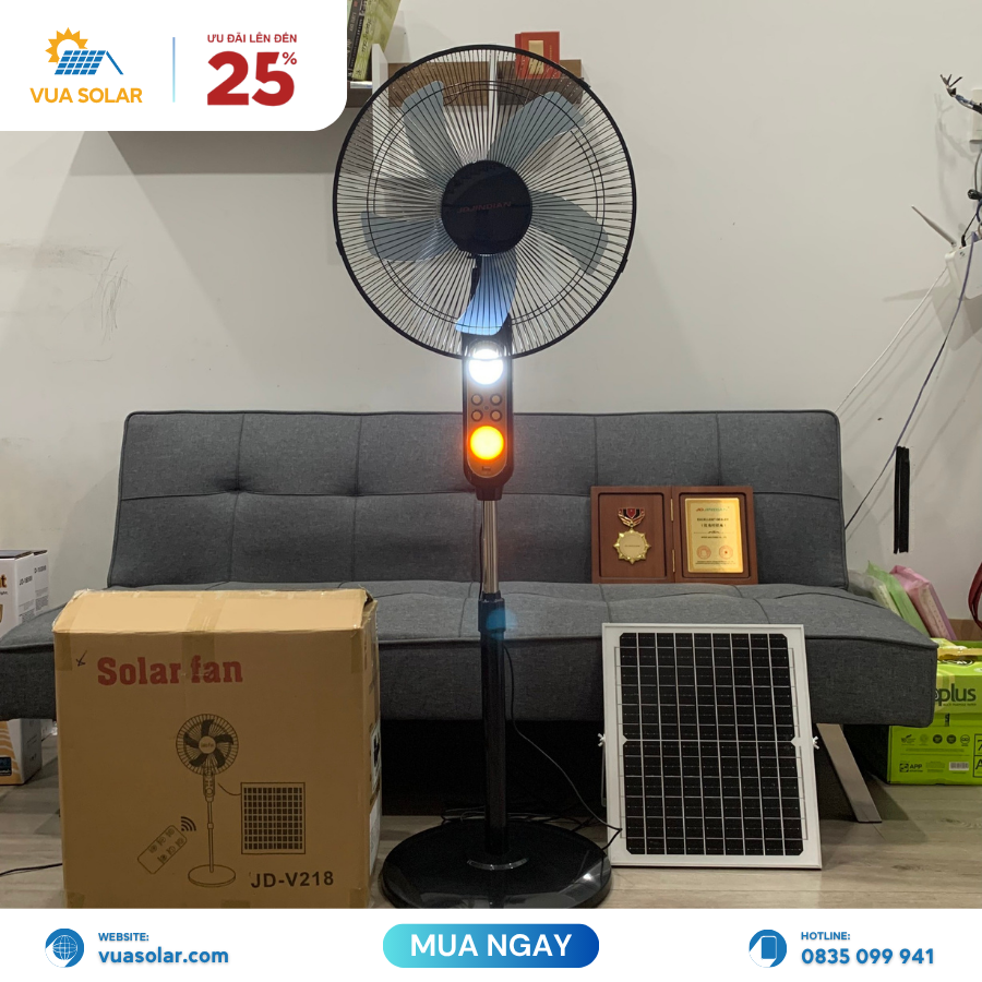Quạt tích điện năng lượng mặt trời JD-V218