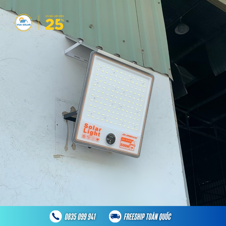 Đèn cảm biến năng lượng mặt trời 500w JD-N500