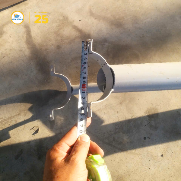 Cần gắn đèn đường năng lượng mặt trời-3