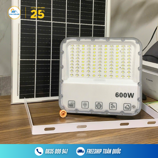 Đèn năng lượng mặt trời mắt ngọc 600w DS-600