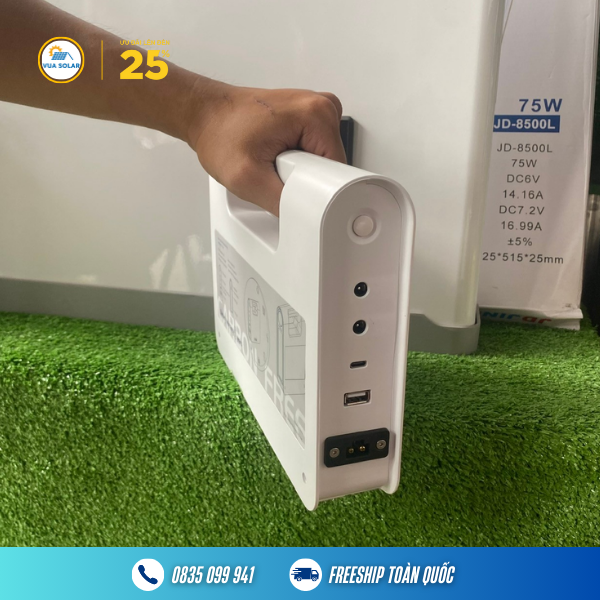 Đèn pin năng lượng mặt trời BCT-CF1.0-4