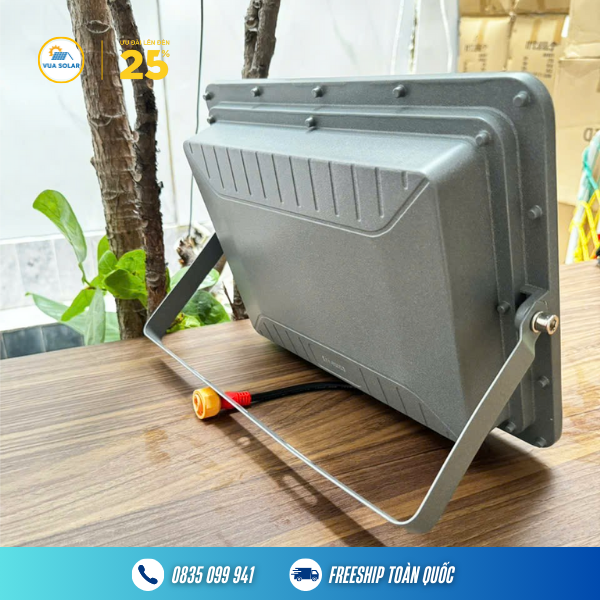 Đèn năng lượng mặt trời solar light 400w DS-400-2