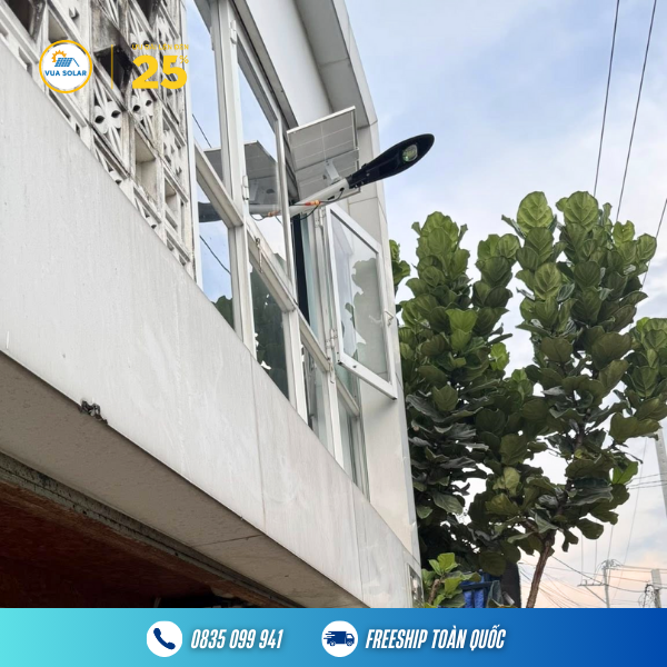 Đèn lá năng lượng mặt trời 50W-2