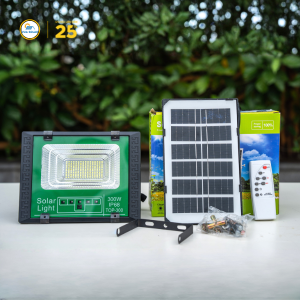 Đèn năng lượng mặt trời 300W giá rẻ TOP-300