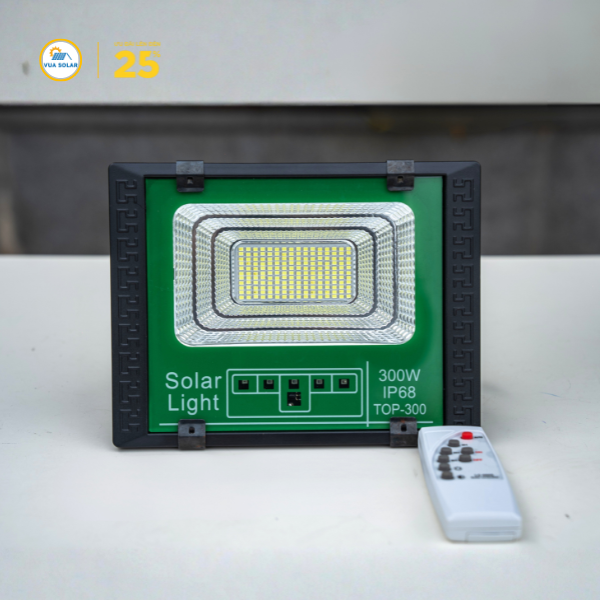 Đèn năng lượng mặt trời 300W giá rẻ TOP-300-1