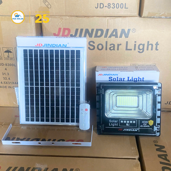 Đèn năng lượng mặt trời 40w JD-8840L