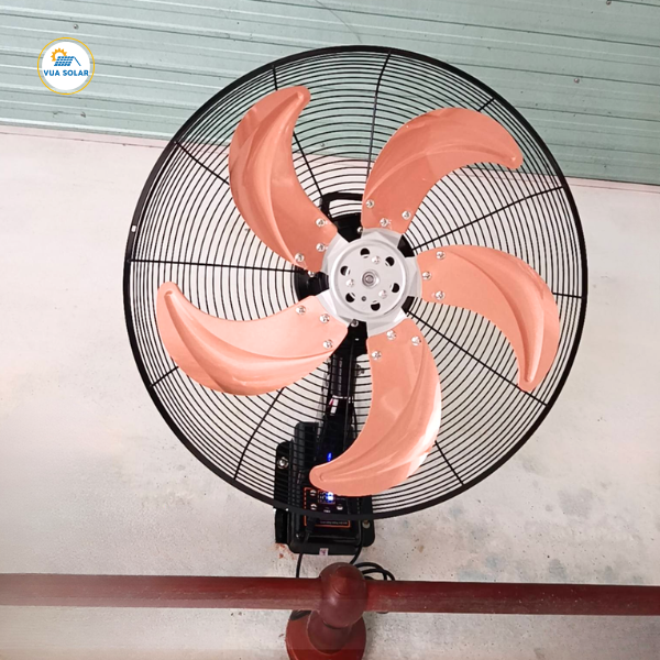 Quạt công nghiệp treo tường năng lượng mặt trời 18IN S88-18T-1