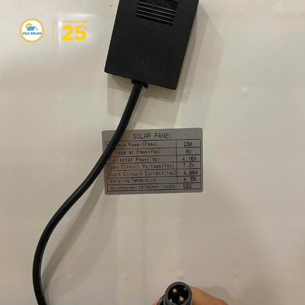 Đèn năng lượng mặt trời 60W JD-8860L-3